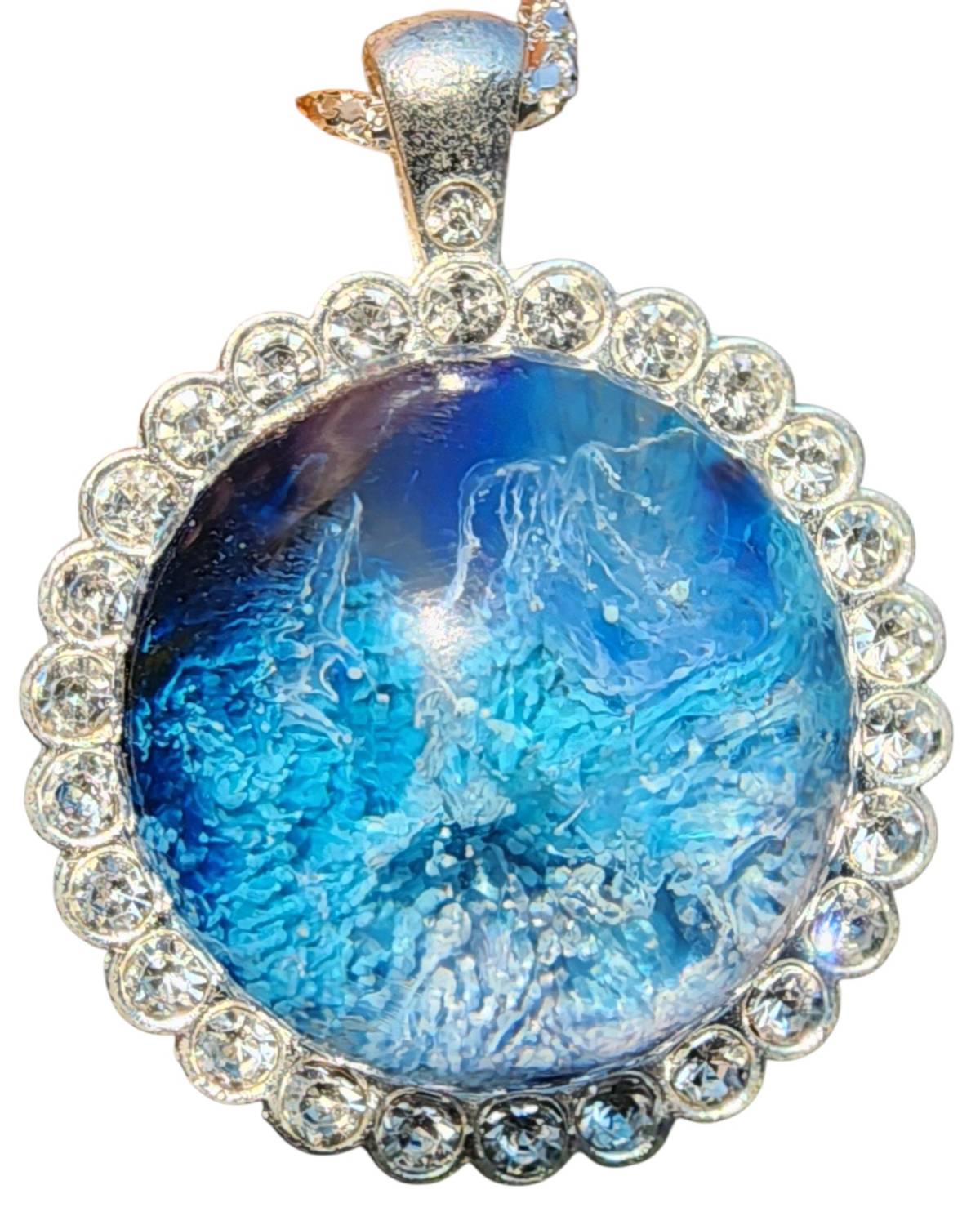 Pendentif cabochon bleu profond – effet océan avec strass scintillants