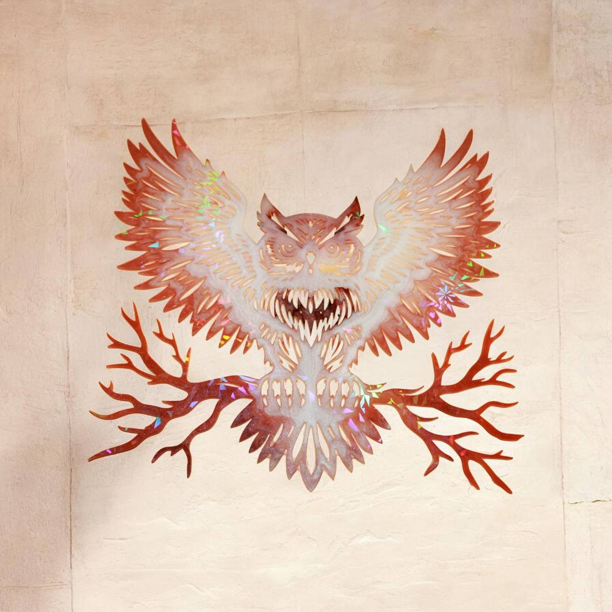 Hibou mystique aux ailes deployées